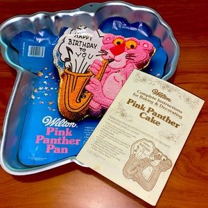 VINTAGE WILTON PINK PANTHER CAKE PAN 1982 EXCELLENT CONDITION WITH INSTRUCTIONS